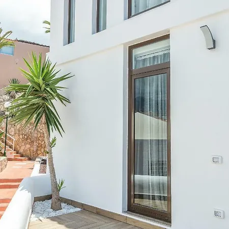 아파트 Casa Calma - Modern House With Panoramic Sea View 아데제